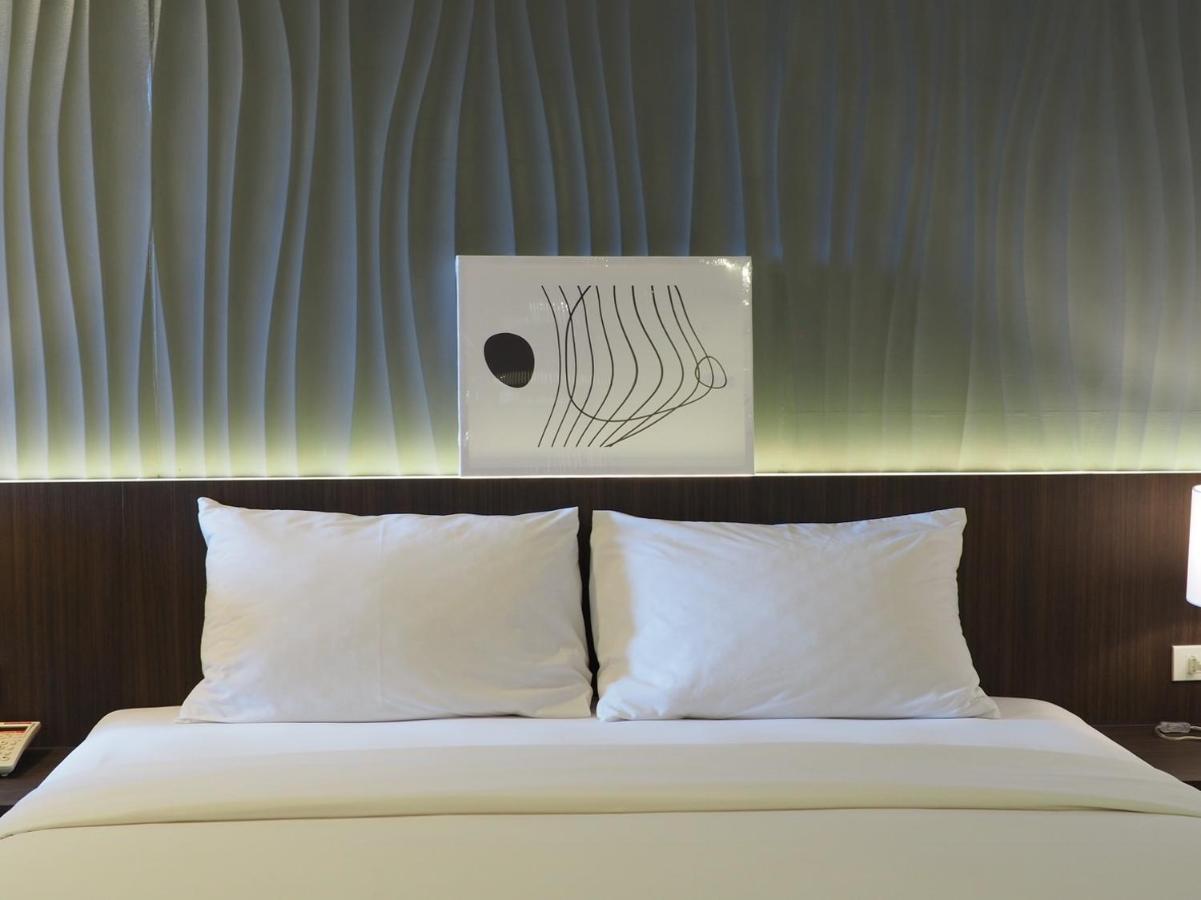 Pb Grand Hotel Hat Yai Buitenkant foto