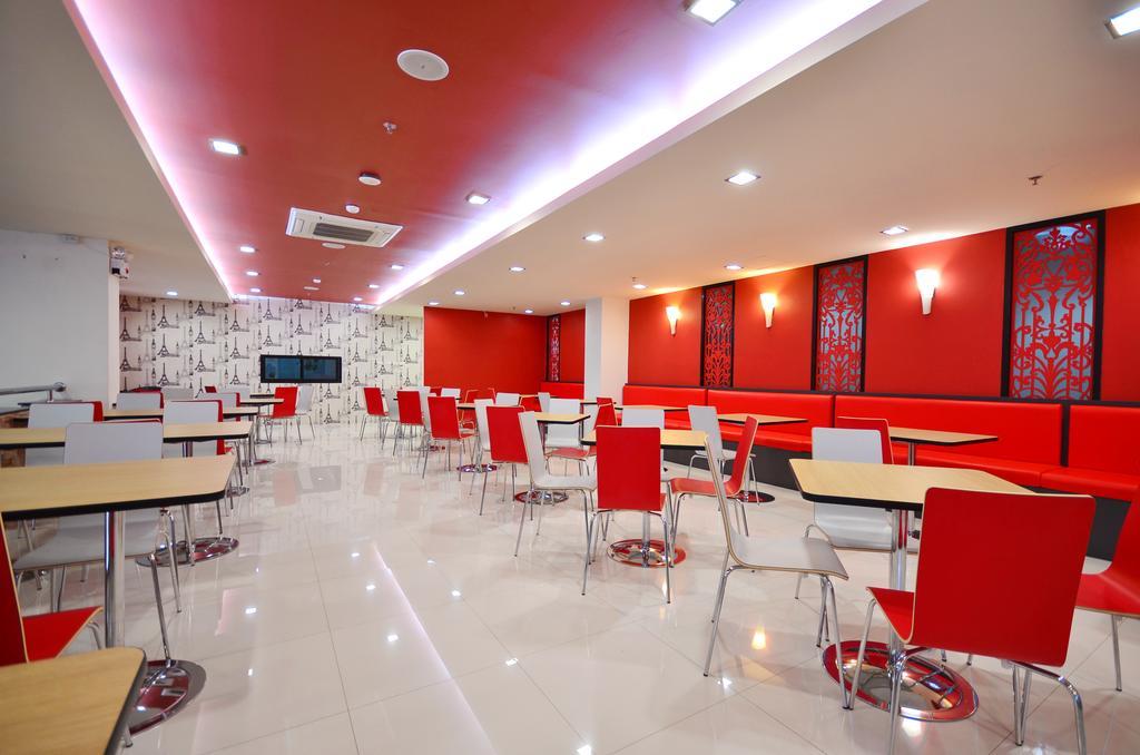 Pb Grand Hotel Hat Yai Buitenkant foto