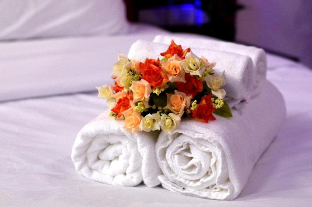 Pb Grand Hotel Hat Yai Buitenkant foto