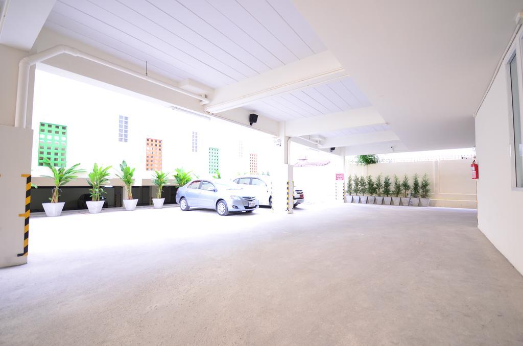 Pb Grand Hotel Hat Yai Buitenkant foto