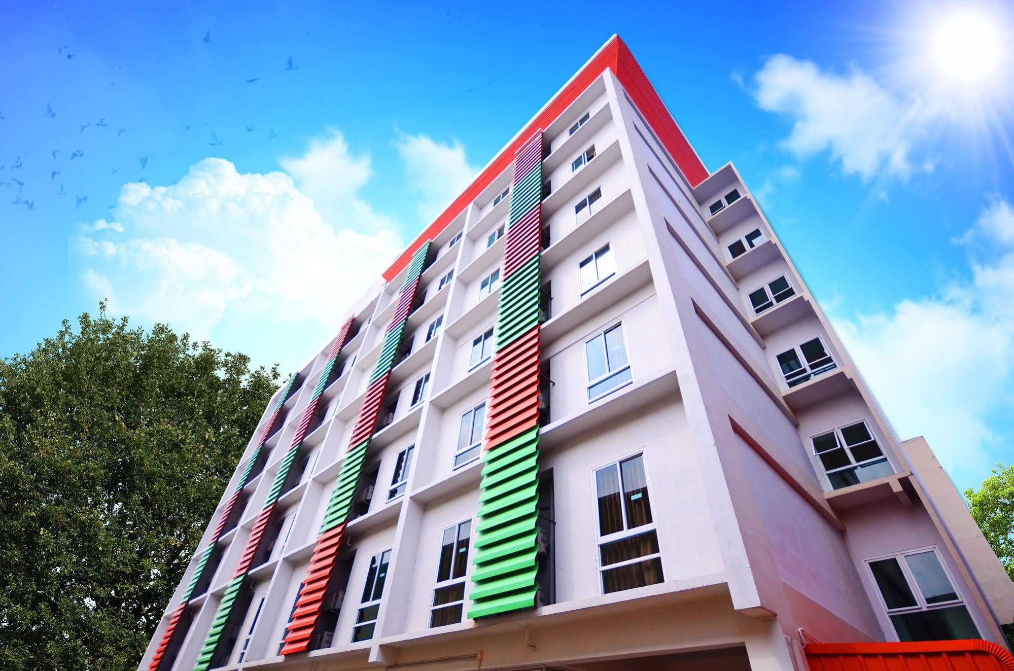 Pb Grand Hotel Hat Yai Buitenkant foto
