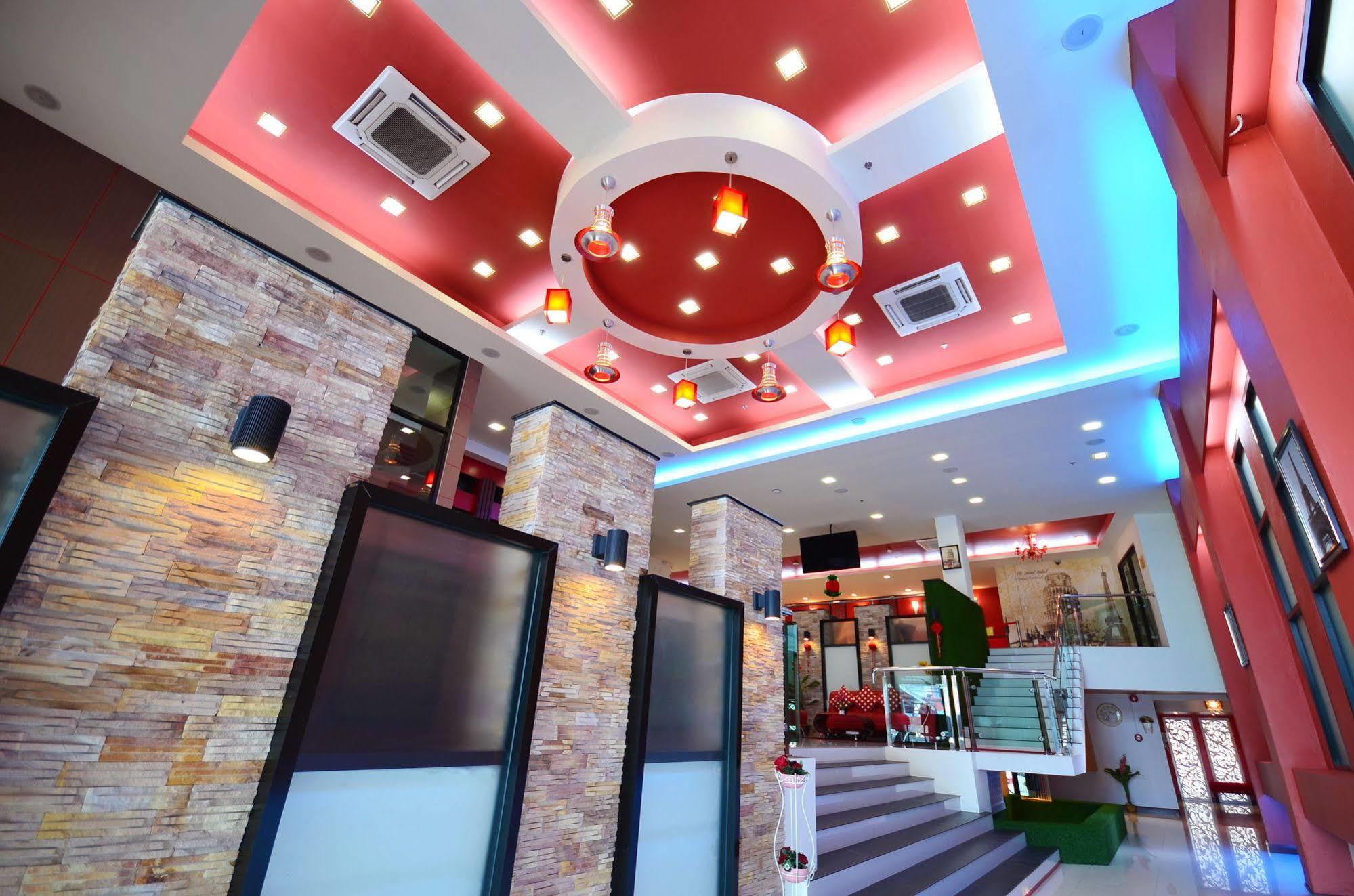 Pb Grand Hotel Hat Yai Buitenkant foto