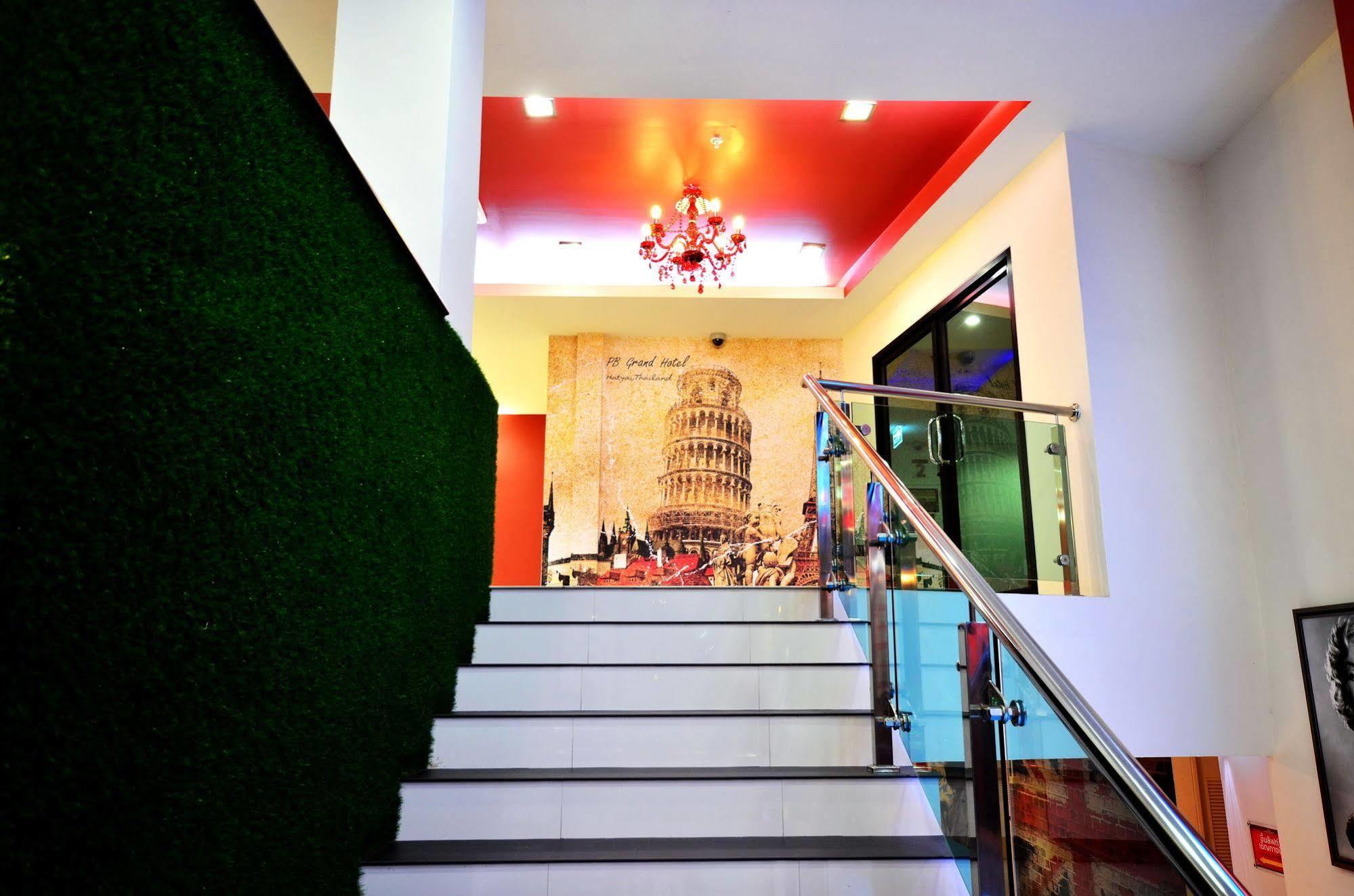Pb Grand Hotel Hat Yai Buitenkant foto