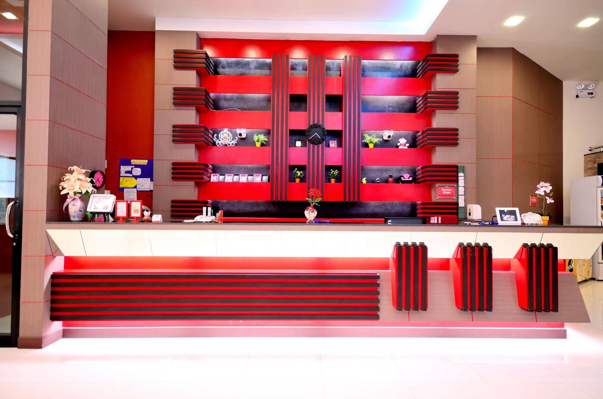 Pb Grand Hotel Hat Yai Buitenkant foto